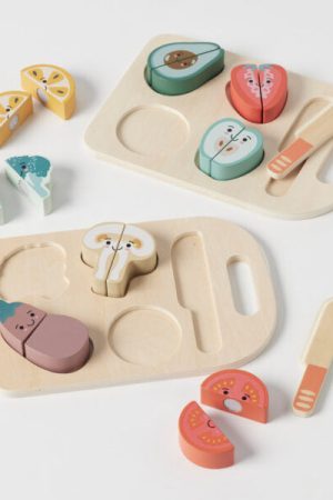 Wooden Fruit & Vegetable Cutting Set